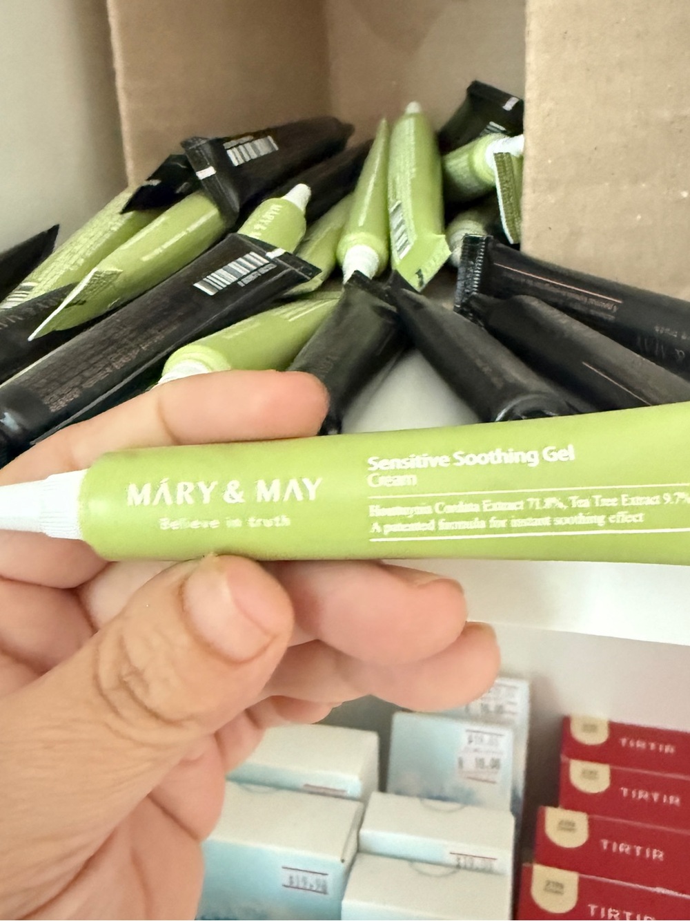 Mary & May Sensitive Soothing Gel Cream - Light Green Tube